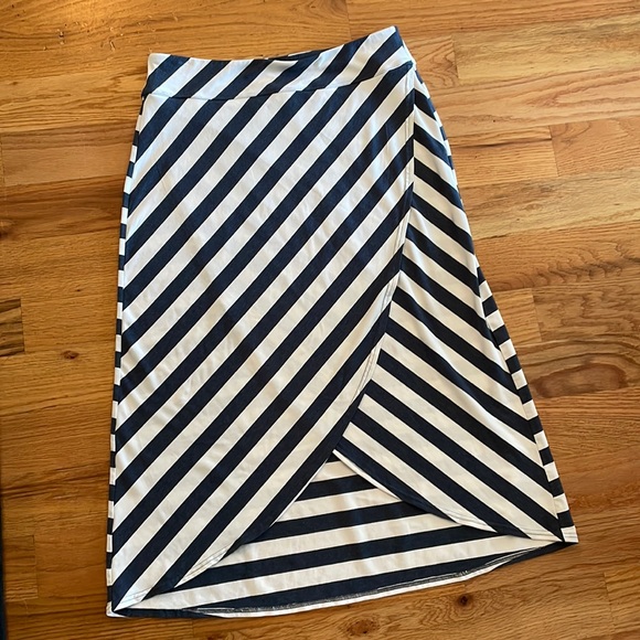 Athleta Like New Seeing Stripes Midi Skirt - Picture 2 of 9